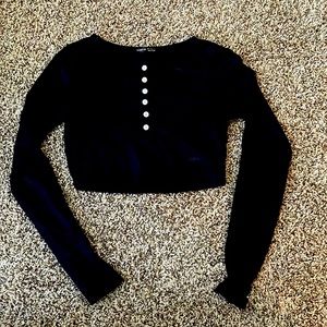 Black cropped long sleeve